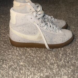 Nike Speckled High-Tops in Cream and Brown
